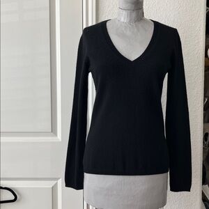 Nordstrom Caslon Cashmere V Neck Long Sleeve Sweater
